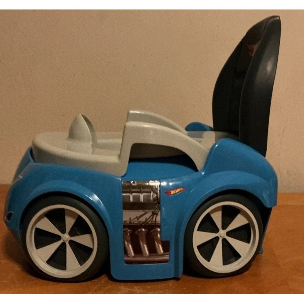 Hot Wheels Blue Race Car Potty Training Toilet Includes Detachable Toddler - Picture 2 of 14